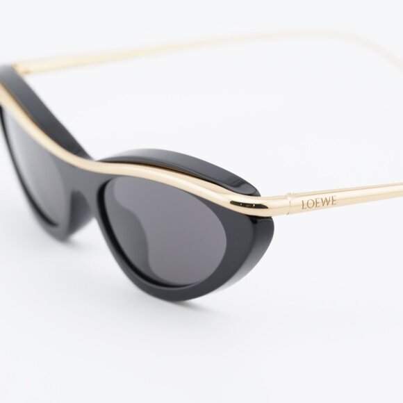 Loewe LW40166I 01A Sunglasses Shiny Black/Gold Cat Eye Frame, Grey Lenses main image 5
